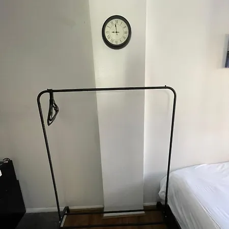 Fantastic Studio, Private Bathroom And Mini Kitchen. Thamesmead  Extérieur photo