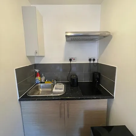 Fantastic Studio, Private Bathroom And Mini Kitchen. Thamesmead  Extérieur photo
