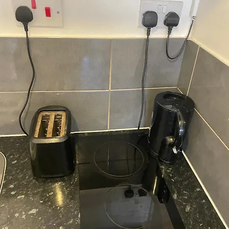 Fantastic Studio, Private Bathroom And Mini Kitchen. Thamesmead  Extérieur photo